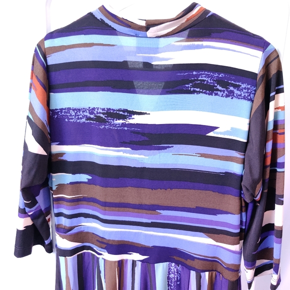 🛍️ Dress - “Rabbit Rabbit Rabbit” Wrap - Picture 7 of 8